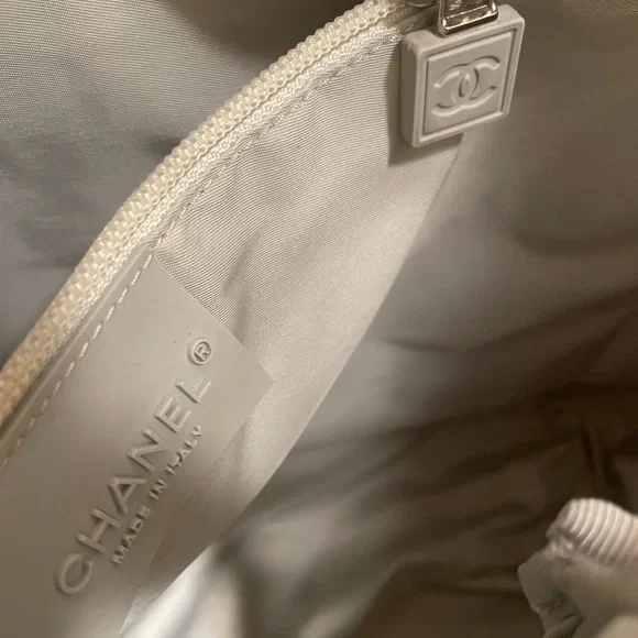 Chanel Gym Cloth Bag - Picture 6 of 11